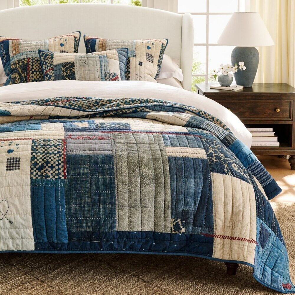 Pottery Barn Love Handcrafted Reversible Quilt Blue Cream Hearts Patchwork KING